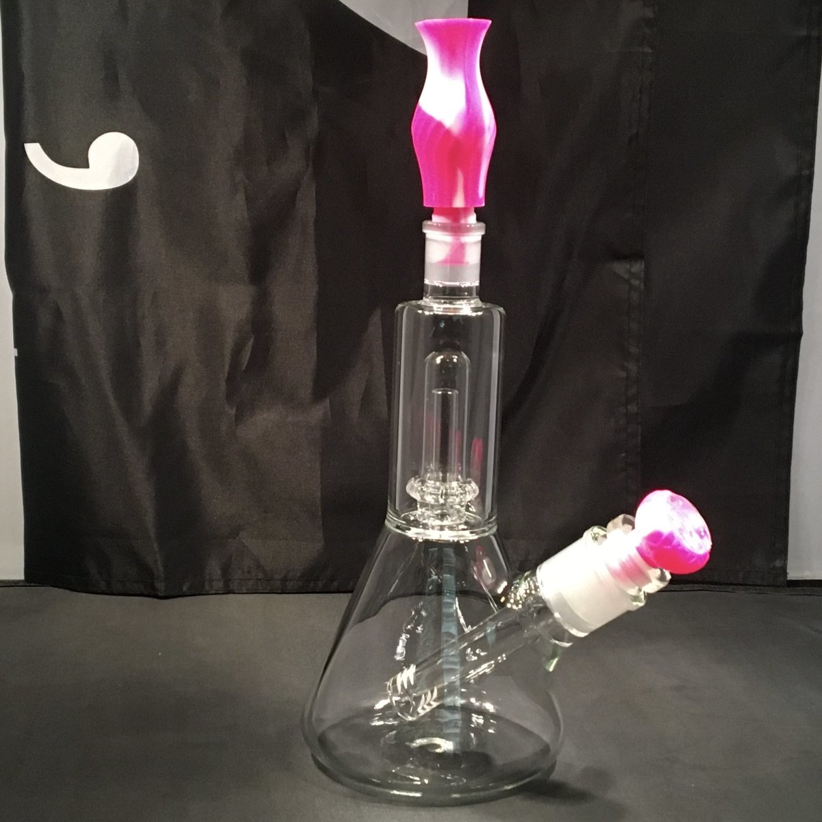 Showerhead Perc Beaker with 29mm Downstem - SGS - SGS